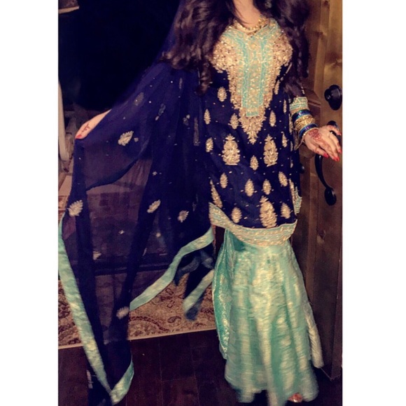 Bollywood 3 piece dress - Picture 1 of 3